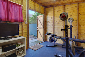 Private Shed (Currently home gym)- click for photo gallery